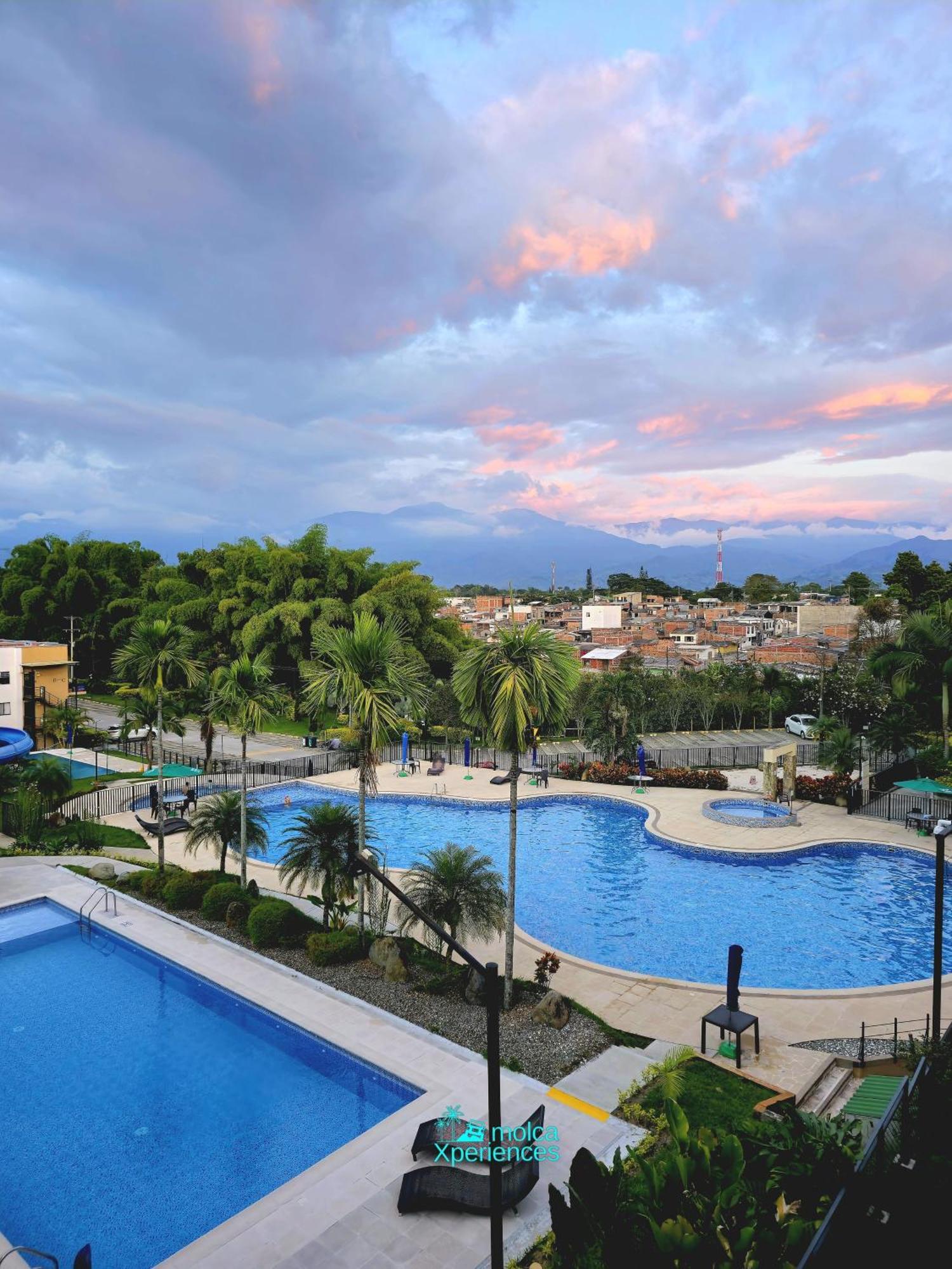Apartamento Privado Vacacional A 5M Del Aeropuerto, 20 Minutos Del Parque Del Cafe Y Centro De Armenia Con 4 Piscinas, 3 Jacuzzi, Sauna By Molca Xperiences 3H Esterno foto